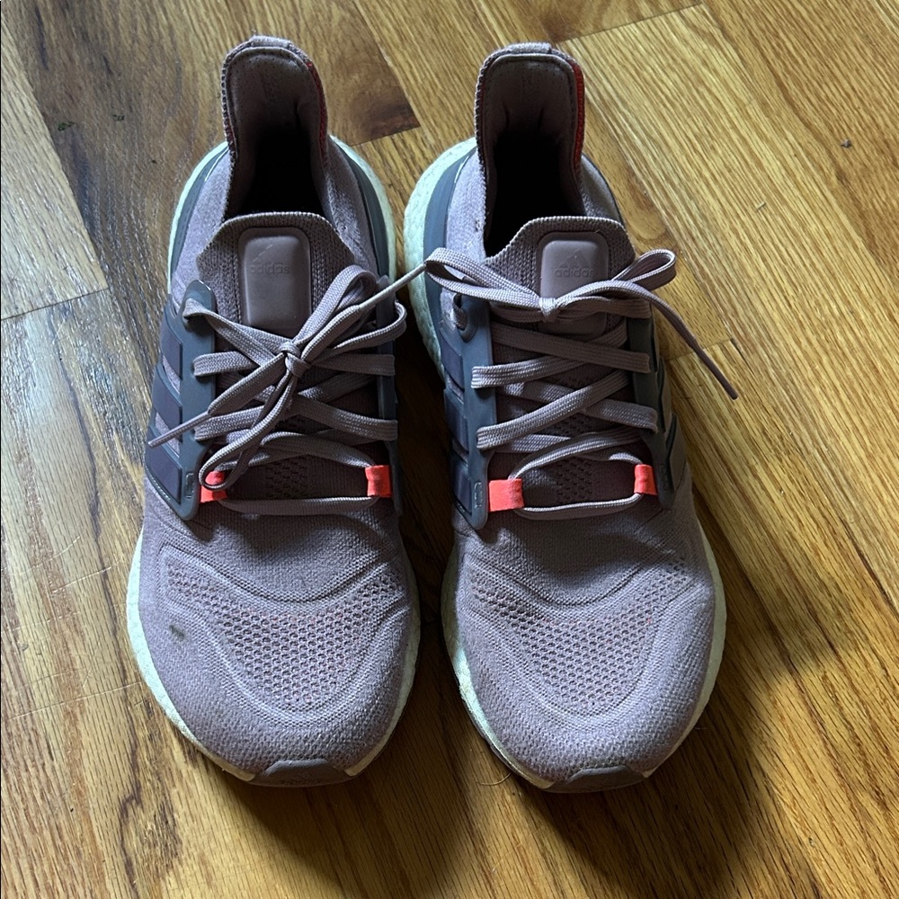 Women’s Adidas Ultraboost 22 Mauve Purple